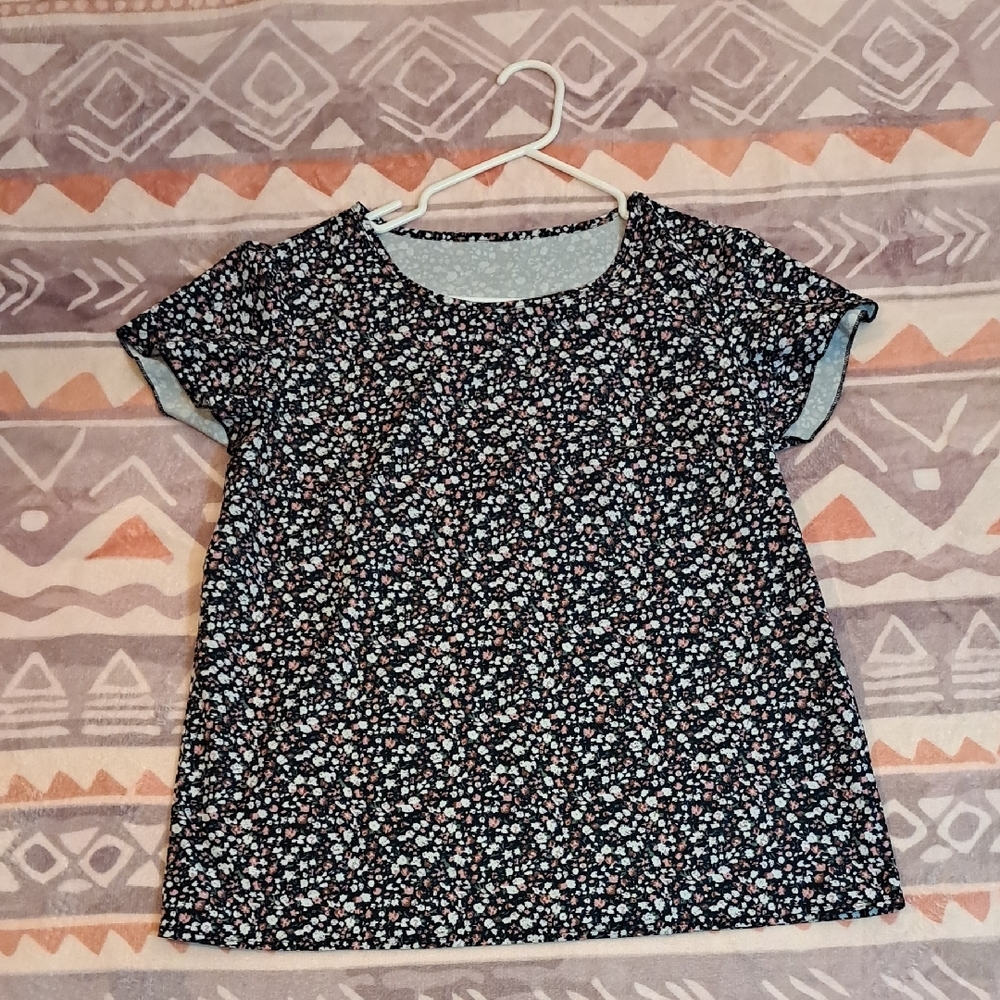 Black and White Floral Blouse with Round Neckline